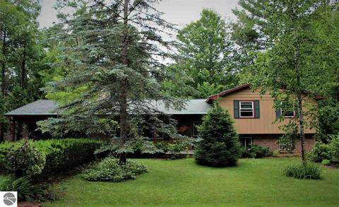 4552 Case Blvd, Interlochen, MI 49643 photo 1
