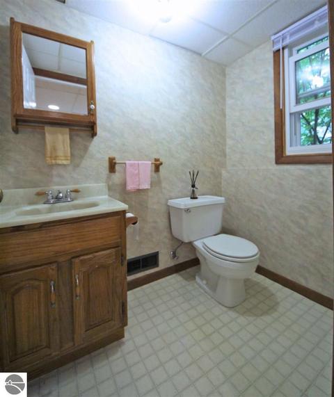 4552 Case Blvd, Interlochen, MI 49643 photo 15