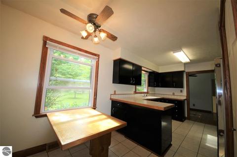 4552 Case Blvd, Interlochen, MI 49643 photo 10