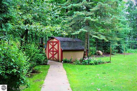 4552 Case Blvd, Interlochen, MI 49643 photo 25