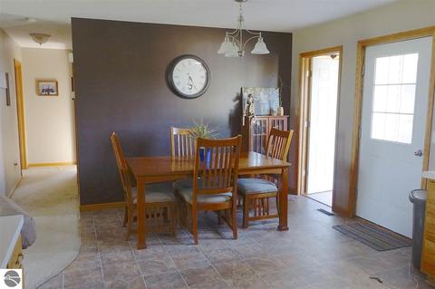 4957 E Pleasant Valley Rd, Shepherd, MI 48883 photo 3