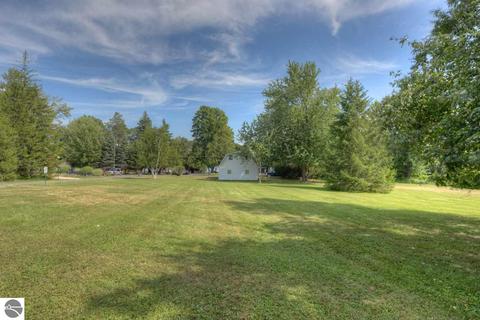 8145 S Rustic Dr, Cedar, MI 49621 photo 14