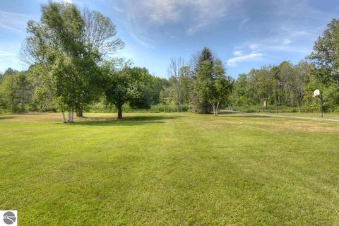 8145 S Rustic Dr, Cedar, MI 49621 photo 13