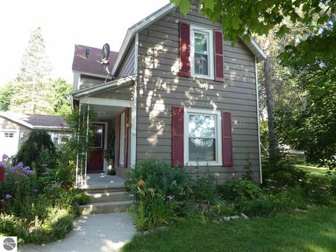 217 N Barnes St, Ithaca, MI 48847 photo 3