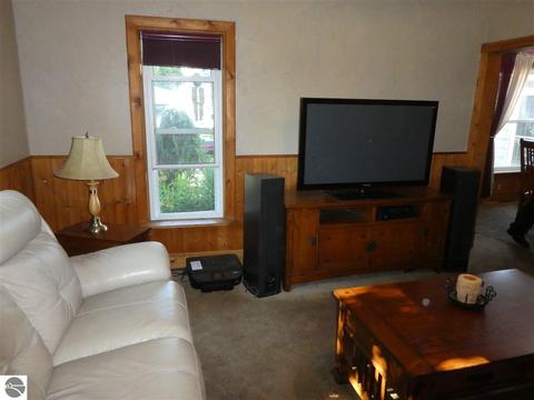 217 N Barnes St, Ithaca, MI 48847 photo 8