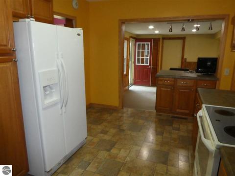 217 N Barnes St, Ithaca, MI 48847 photo 11