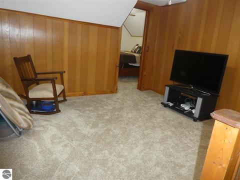 217 N Barnes St, Ithaca, MI 48847 photo 21