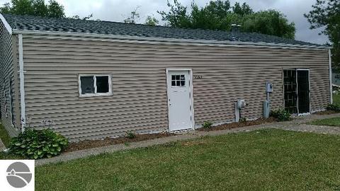 2185 Third St, Mount Pleasant, MI 48858 photo 1