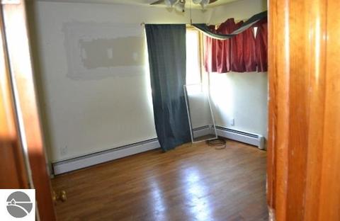 8806 W Pierce Rd, Sumner, MI 48889 photo 6