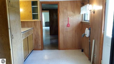 320 N Grv, Standish, MI 48658 photo 9