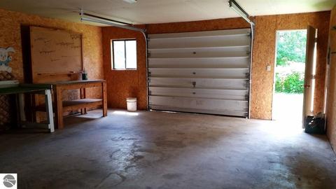320 N Grv, Standish, MI 48658 photo 70