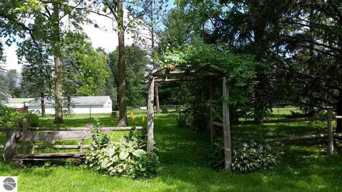 320 N Grv, Standish, MI 48658 photo 55
