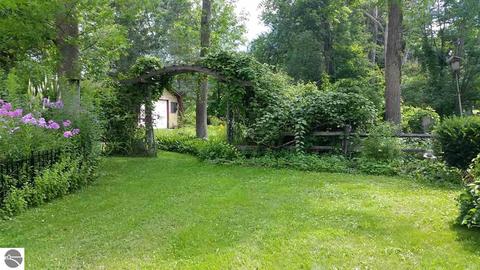 320 N Grv, Standish, MI 48658 photo 48