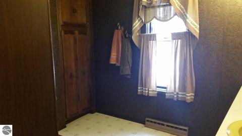 320 N Grv, Standish, MI 48658 photo 23