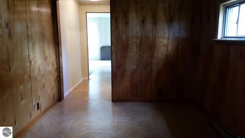 320 N Grv, Standish, MI 48658 photo 10