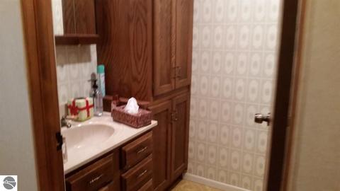 320 N Grv, Standish, MI 48658 photo 13