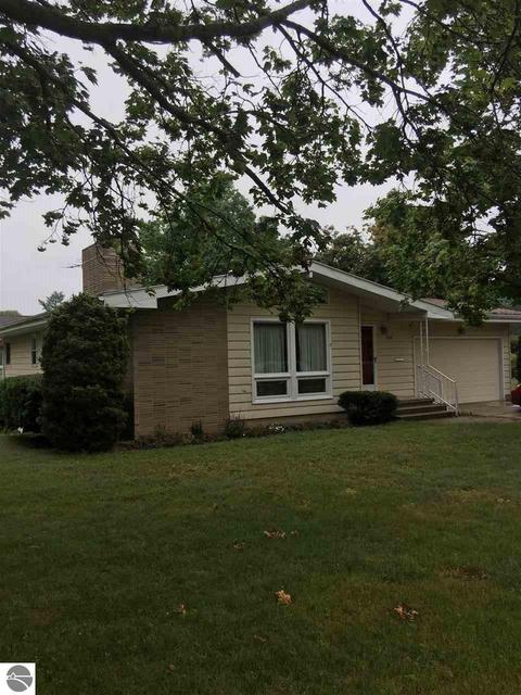 780 Renfrew Rd, Alma, MI 48801 photo 2