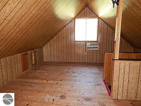 5227 Apache Trl, Harrison, MI 48625 photo 10