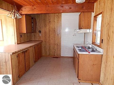 5227 Apache Trl, Harrison, MI 48625 photo 3