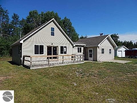 5227 Apache Trl, Harrison, MI 48625 photo 12