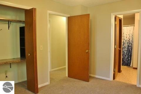 8840 S Circle Dr E, Farwell, MI 48622 photo 18