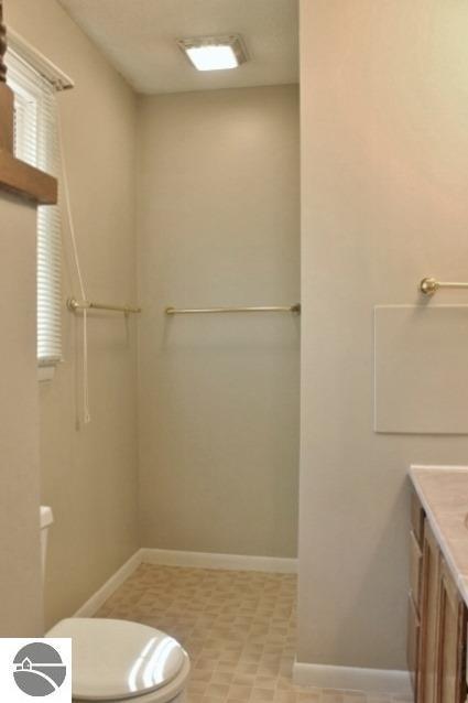 8840 S Circle Dr E, Farwell, MI 48622 photo 22