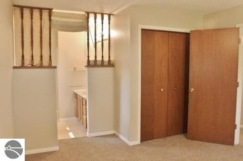 8840 S Circle Dr E, Farwell, MI 48622 photo 21
