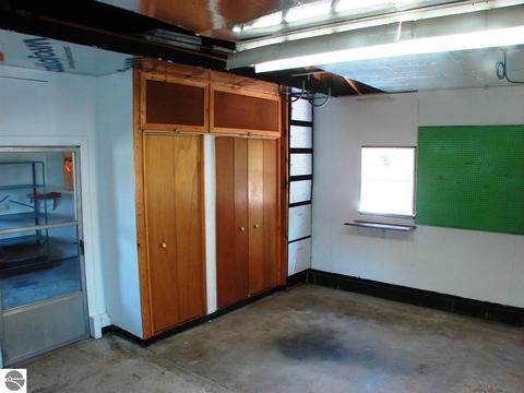 430 N Saint Johns St, Ithaca, MI 48847 photo 24