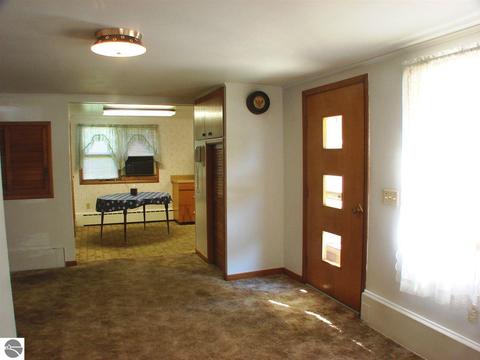 430 N Saint Johns St, Ithaca, MI 48847 photo 12