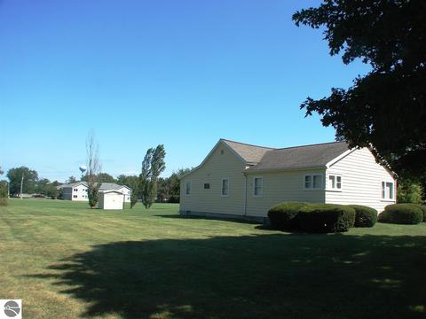 430 N Saint Johns St, Ithaca, MI 48847 photo 31