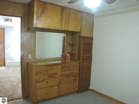 430 N Saint Johns St, Ithaca, MI 48847 photo 18