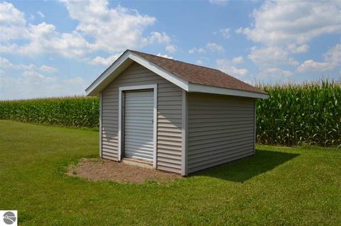 6840 S Summerton Rd, Shepherd, MI 48883 photo 37