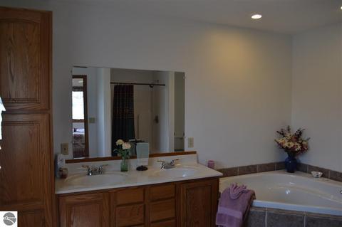 6840 S Summerton Rd, Shepherd, MI 48883 photo 22