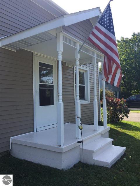 133 Center, Elk Rapids, MI 49629 photo 2