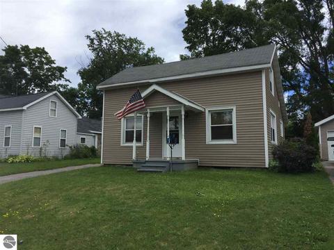 133 Center, Elk Rapids, MI 49629 photo 1