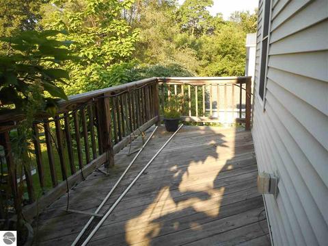 907 Maple St, Clare, MI 48617 photo 19