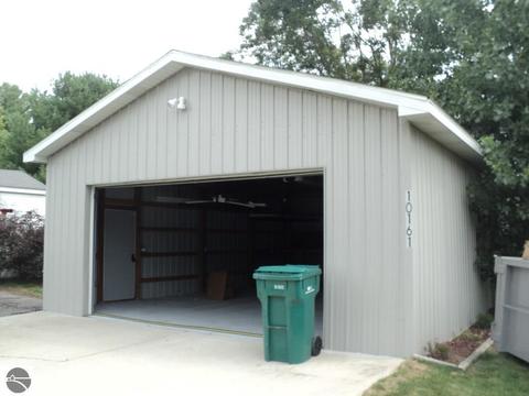 10161 E River Rd, Mount Pleasant, MI 48858 photo 19
