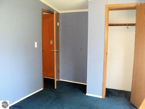 10161 E River Rd, Mount Pleasant, MI 48858 photo 15