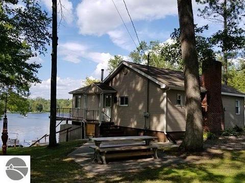 8236 Avalon Dr, Hale, MI 48739 photo 18