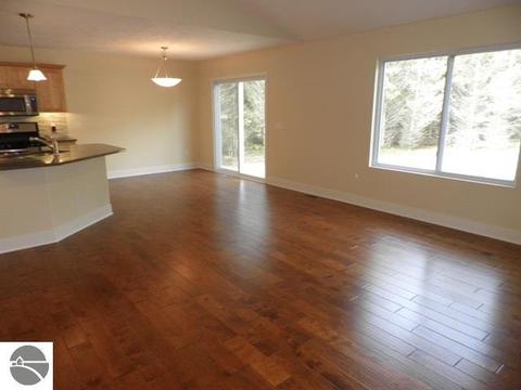 7512 E Meadows Dr, Cedar, MI 49621 photo 5