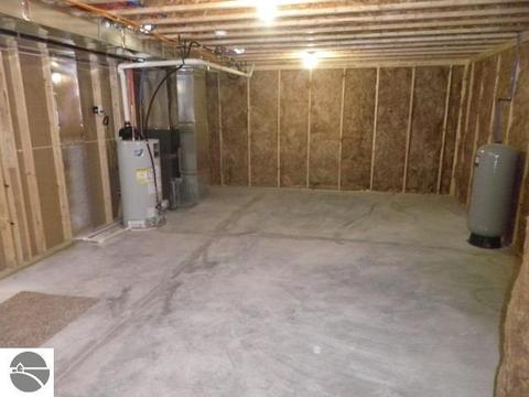 7512 E Meadows Dr, Cedar, MI 49621 photo 22