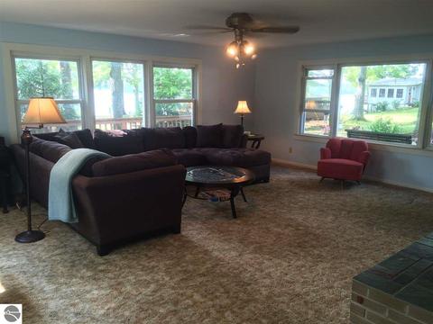 7581 Maple St, Grawn, MI 49637 photo 8