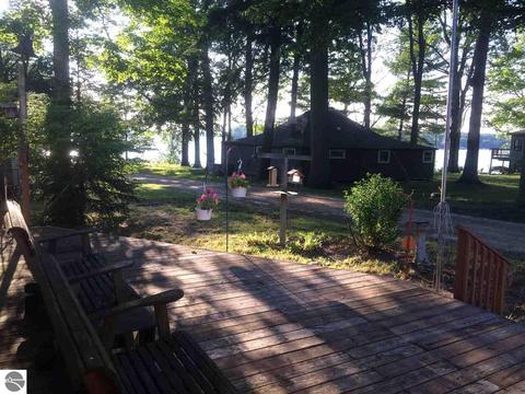 7581 Maple St, Grawn, MI 49637 photo 7