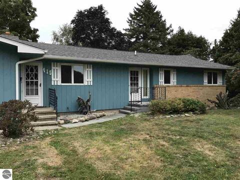 415 S Third St, Edmore, MI 48829 photo 3