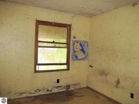 6345 E Lincoln Rd, Traverse City, MI 49684 photo 10