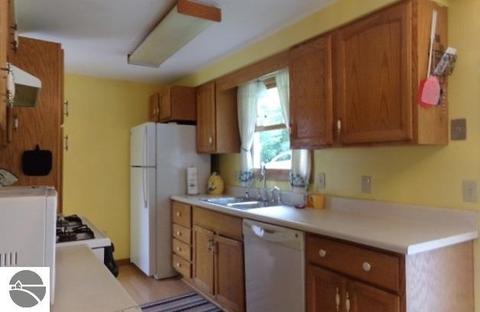 1245 Kenwood Ave, Belding, MI 48809 photo 8