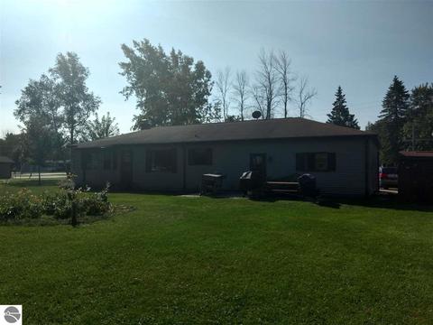 501 Smith St, Au Gres, MI 48703 photo 4