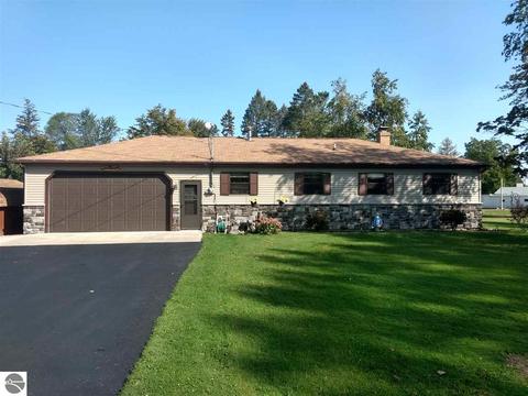 501 Smith St, Au Gres, MI 48703 photo 2