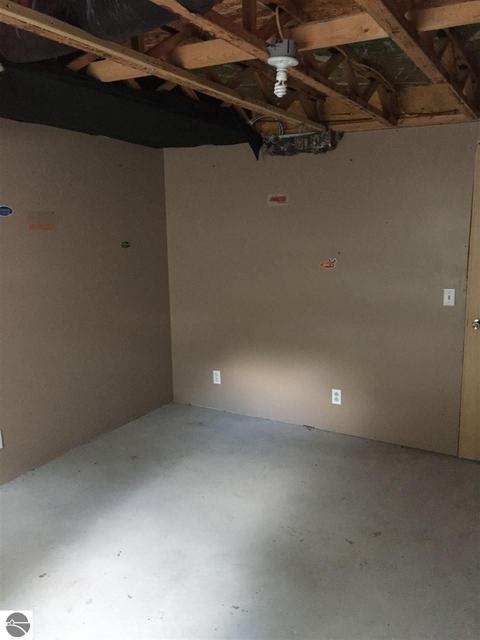 2825 N Moonbeam Ct, Stanton, MI 48888 photo 17
