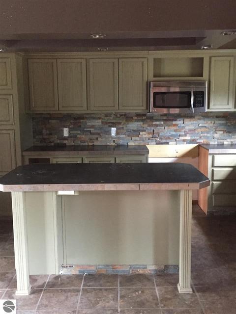 2825 N Moonbeam Ct, Stanton, MI 48888 photo 7